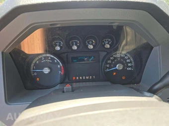 2016 Ford Super Duty F-250 XLT Crew Cab Medium Bed - miniatura 6