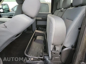 2016 Ford Super Duty F-250 XLT Crew Cab Medium Bed - miniatura 13