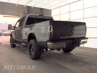 2016 Ford Super Duty F-250 XLT Crew Cab Medium Bed - miniatura 6