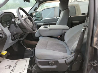 2016 Ford Super Duty F-250 XLT Crew Cab Medium Bed - miniatura 7