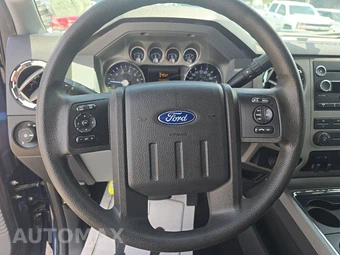 2016 Ford Super Duty F-250 XLT Crew Cab Medium Bed - miniatura 10