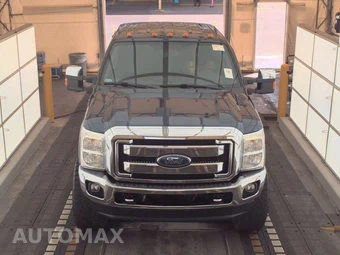 2016 Ford Super Duty F-250 XLT Crew Cab Medium Bed - miniatura 2