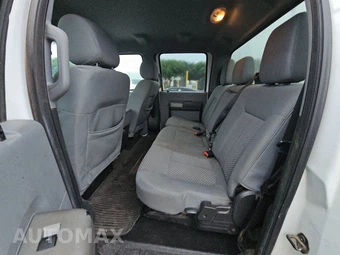 2016 Ford Super Duty F-250 XLT Crew Cab Medium Bed - miniatura 13