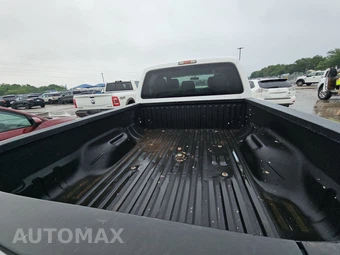 2016 Ford Super Duty F-250 XLT Crew Cab Medium Bed - miniatura 16