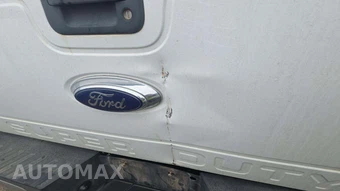 2016 Ford Super Duty F-250 XLT Crew Cab Medium Bed - miniatura 22
