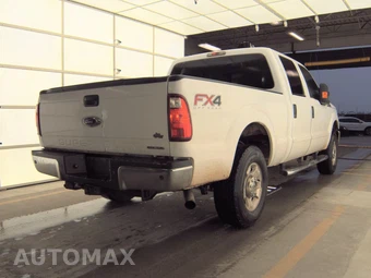 2016 Ford Super Duty F-250 XLT Crew Cab Medium Bed - miniatura 4