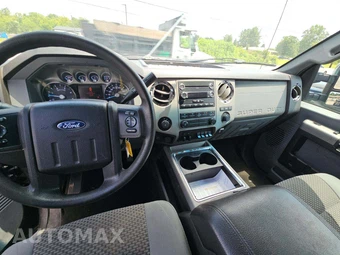 2016 Ford Super Duty F-250 XLT Crew Cab Medium Bed - miniatura 10