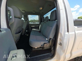 2016 Ford Super Duty F-250 XLT Crew Cab Medium Bed - miniatura 10