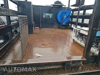 2016 Ford Super Duty F-350 Cab Chassis XL Crew Cab - miniatura 16