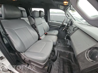 2016 Ford Super Duty F-350 Cab Chassis XL Crew Cab - miniatura 8