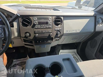 2016 Ford Super Duty F-350 Cab Chassis XL Crew Cab - miniatura 10