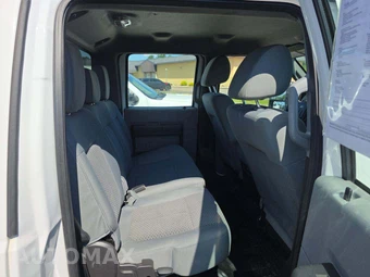 2016 Ford Super Duty F-350 Cab Chassis XL Crew Cab - miniatura 15