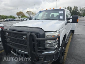 2016 Ford Super Duty F-350 Cab Chassis XL Crew Cab DRW