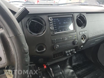 2016 Ford Super Duty F-350 Cab Chassis XL Crew Cab DRW - miniatura 11