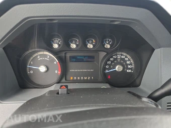 2016 Ford Super Duty F-350 Cab Chassis XL Crew Cab DRW - miniatura 12