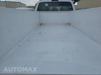 2016 Ford Super Duty F-350 Cab Chassis XL Crew Cab DRW - miniatura 16