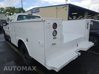 2016 Ford Super Duty F-350 Cab Chassis XL Crew Cab DRW - miniatura 6