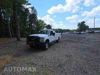 2016 Ford Super Duty F-350 Cab Chassis XL Extended Cab w/Rear Doors