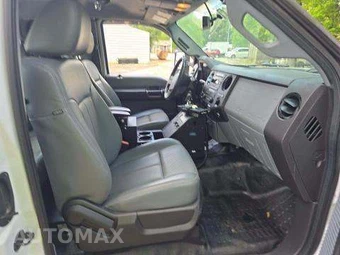 2016 Ford Super Duty F-350 Cab Chassis XL Extended Cab w/Rear Doors - miniatura 18