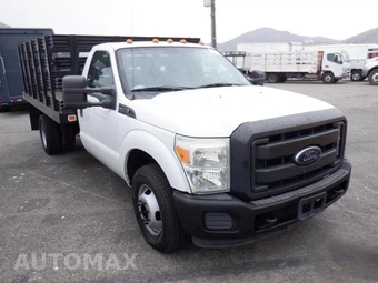 2016 Ford Super Duty F-350 Cab Chassis XL Regular Cab DRW - miniatura 2