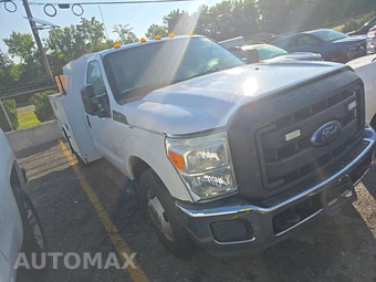 2016 Ford Super Duty F-350 Cab Chassis XL Regular Cab DRW - miniatura 3