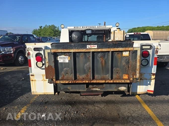2016 Ford Super Duty F-350 Cab Chassis XL Regular Cab DRW - miniatura 5