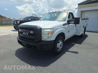 2016 Ford Super Duty F-350 Cab Chassis XL Regular Cab DRW
