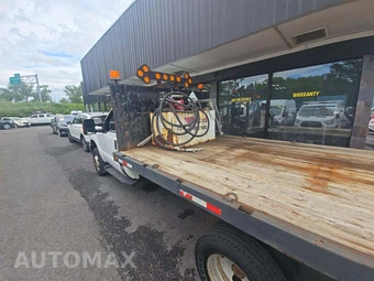 2016 Ford Super Duty F-350 Cab Chassis XL Regular Cab DRW - miniatura 13