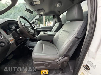 2016 Ford Super Duty F-350 Cab Chassis XL Regular Cab DRW - miniatura 12
