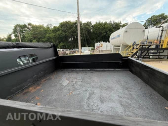 2016 Ford Super Duty F-350 Cab Chassis XL Regular Cab DRW - miniatura 23
