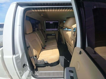 2016 Ford Super Duty F-350 Lariat Crew Cab Long Bed DRW - miniatura 16