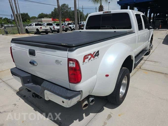 2016 Ford Super Duty F-350 Lariat Crew Cab Long Bed DRW - miniatura 3