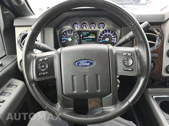 2016 Ford Super Duty F-350 Lariat Crew Cab Long Bed DRW - miniatura 10