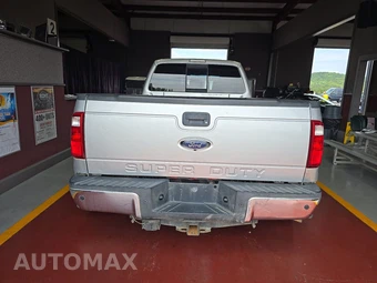 2016 Ford Super Duty F-350 Lariat Crew Cab Long Bed DRW - miniatura 5