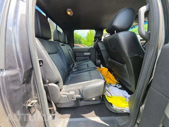 2016 Ford Super Duty F-350 Lariat Crew Cab Long Bed DRW - miniatura 16