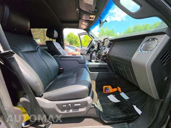 2016 Ford Super Duty F-350 Lariat Crew Cab Long Bed DRW - miniatura 18