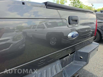 2016 Ford Super Duty F-350 Lariat Crew Cab Long Bed DRW - miniatura 25