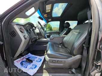 2016 Ford Super Duty F-350 Lariat Crew Cab Long Bed DRW - miniatura 6