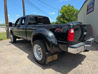 2016 Ford Super Duty F-350 Lariat Crew Cab Long Bed DRW - miniatura 2
