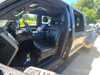 2016 Ford Super Duty F-350 Lariat Crew Cab Long Bed DRW - miniatura 6