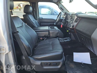 2016 Ford Super Duty F-350 Lariat Crew Cab Long Bed DRW - miniatura 8