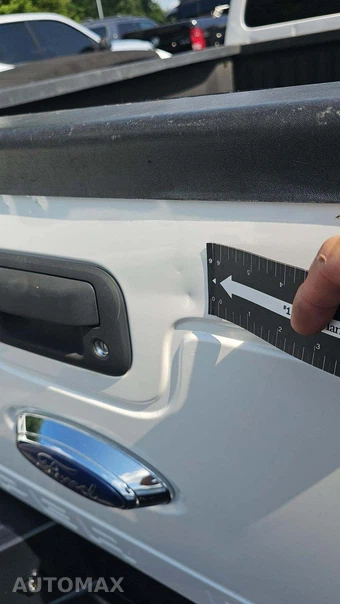 2016 Ford Super Duty F-350 Lariat Crew Cab Medium Bed - miniatura 23
