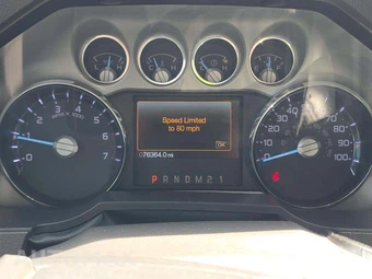 2016 Ford Super Duty F-350 Lariat Crew Cab Medium Bed - miniatura 9