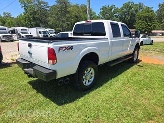 2016 Ford Super Duty F-350 Lariat Crew Cab Medium Bed - miniatura 3
