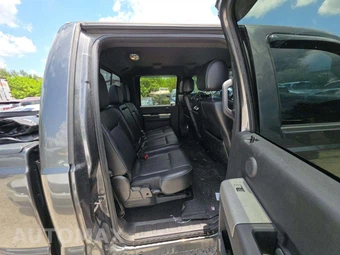 2016 Ford Super Duty F-350 Lariat Crew Cab Medium Bed - miniatura 16