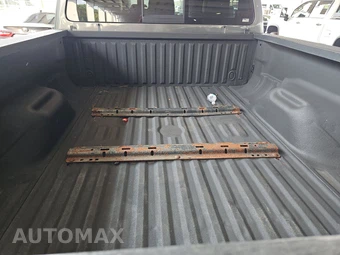 2016 Ford Super Duty F-350 Lariat Crew Cab Medium Bed - miniatura 16