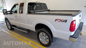 2016 Ford Super Duty F-350 Lariat Extended Cab Medium Bed w/Rear Doors - miniatura 6