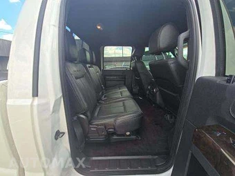 2016 Ford Super Duty F-350 Platinum Crew Cab Medium Bed - miniatura 16