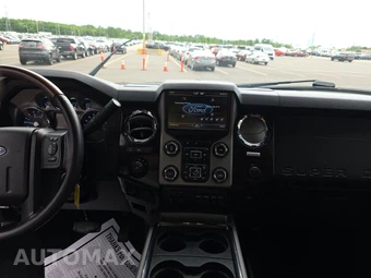 2016 Ford Super Duty F-350 Platinum Crew Cab Medium Bed - miniatura 11