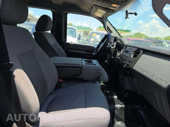 2016 Ford Super Duty F-350 XL Crew Cab Long Bed - miniatura 18